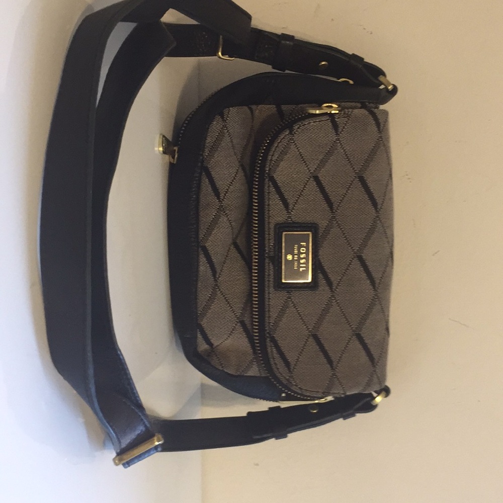 Fossil cross body bag